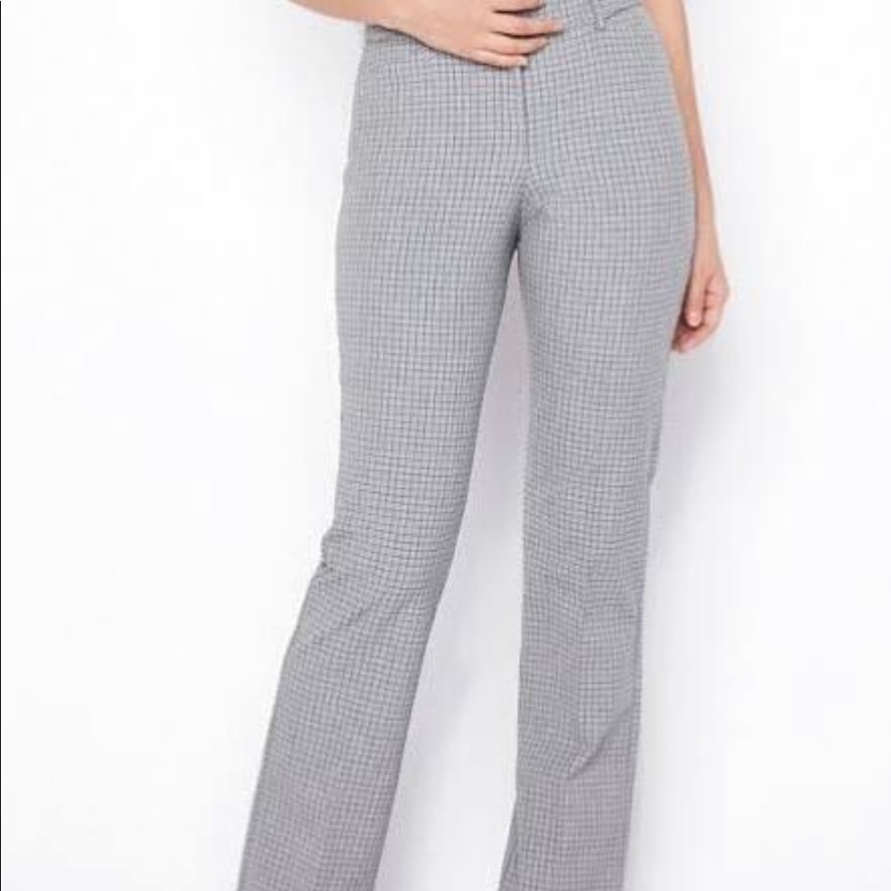 Express Columnist Barely Boot Pant Size 4r - image 1